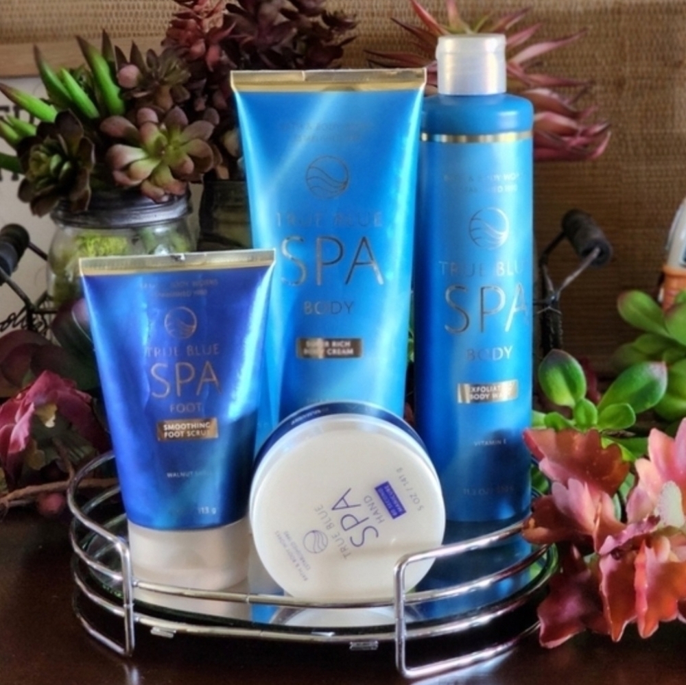True Blue Spa Deluxe Body Care Set